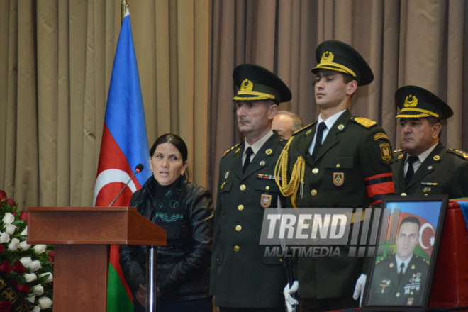 Azerbaijan buries its martyrs. Azerbaijan, Baku, 11 apr. 2016